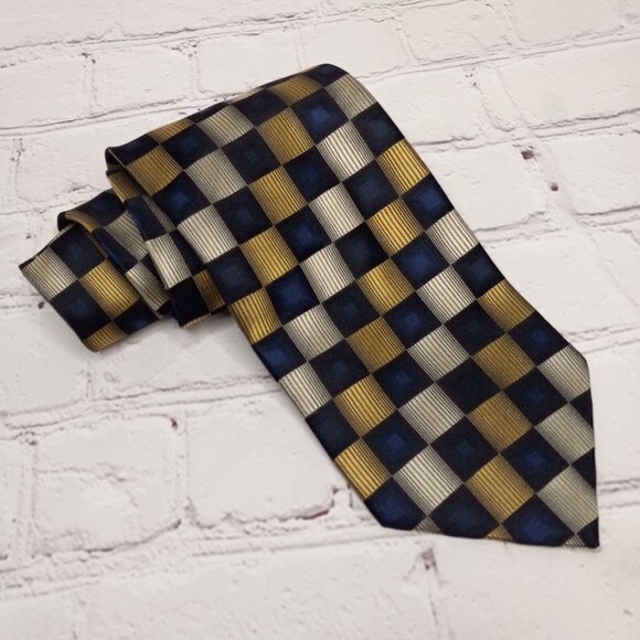 Roberto Villini Mens Navy Gold Geometric All Silk Necktie - Picture 2 of 10